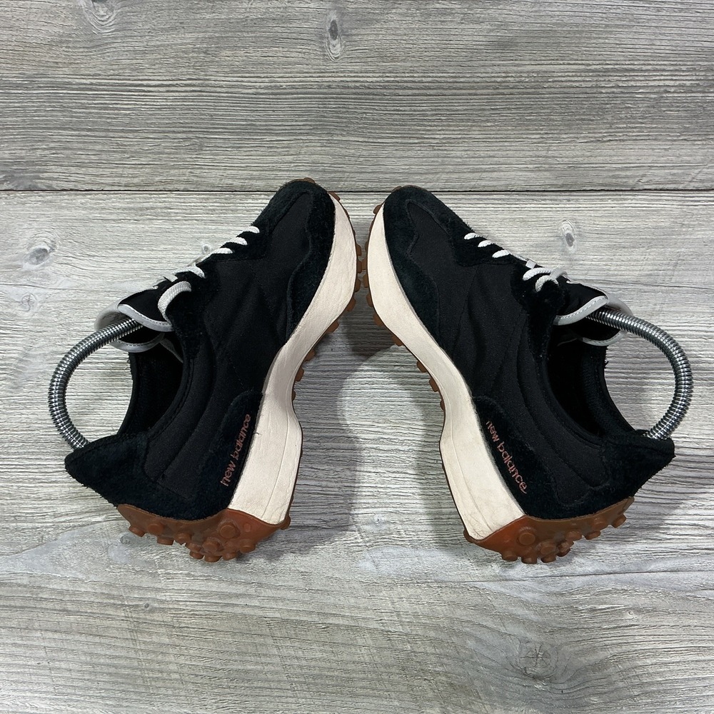 New Balance 327 Womens Size 8 B Black White Gum Suede Sneakers Shoes WS327BL - Picture 6 of 12